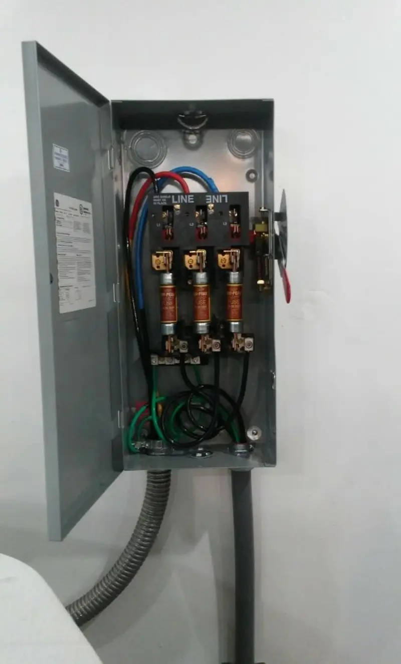 Three-phase disconnect switch installed for Electrical Wiring & Rewiring in Hutchison
